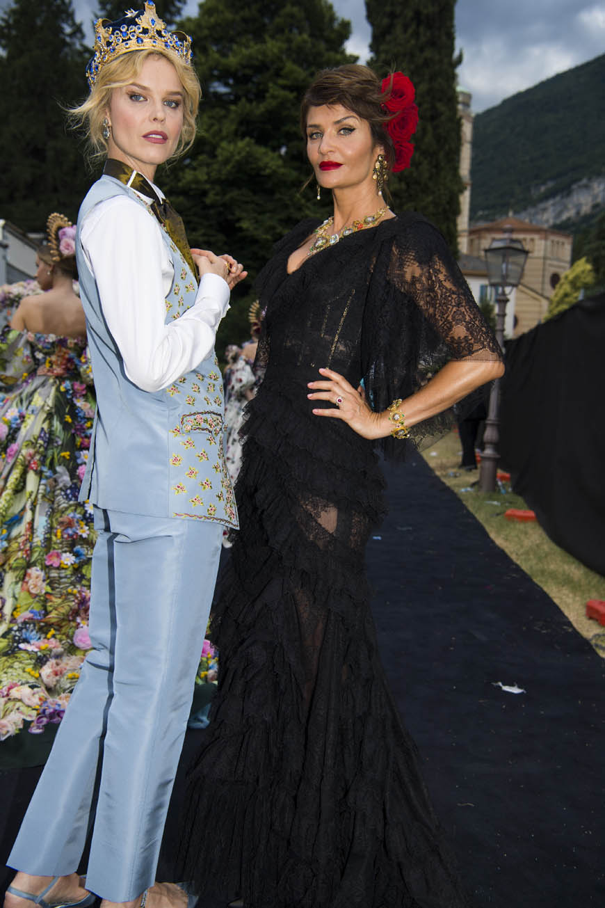 https://static.classeditori.it/content_upload/gallery/298/DolceGabbana_AltaModa_ParcoTeresioOlivelli_Como_Luglio2018_bckanddetails60-987418.jpg